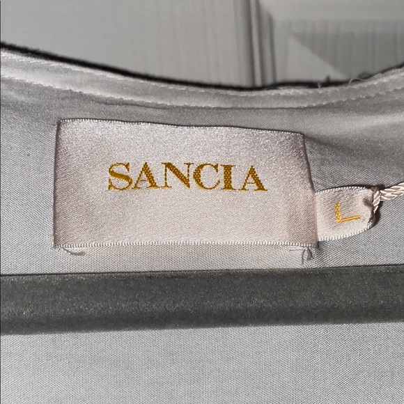 Patterned Button-Down Dress - Picture 3 of 3